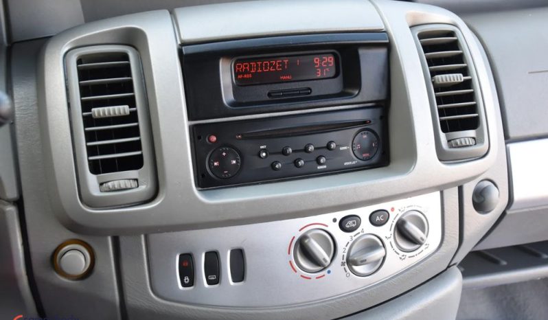 Renault Trafic 2.0 dCi 90 L1H1 full