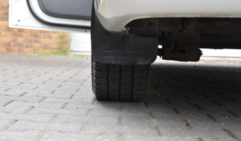 Gwarancja Udokumentowany przebieg 8 miejsc Klima Hak full