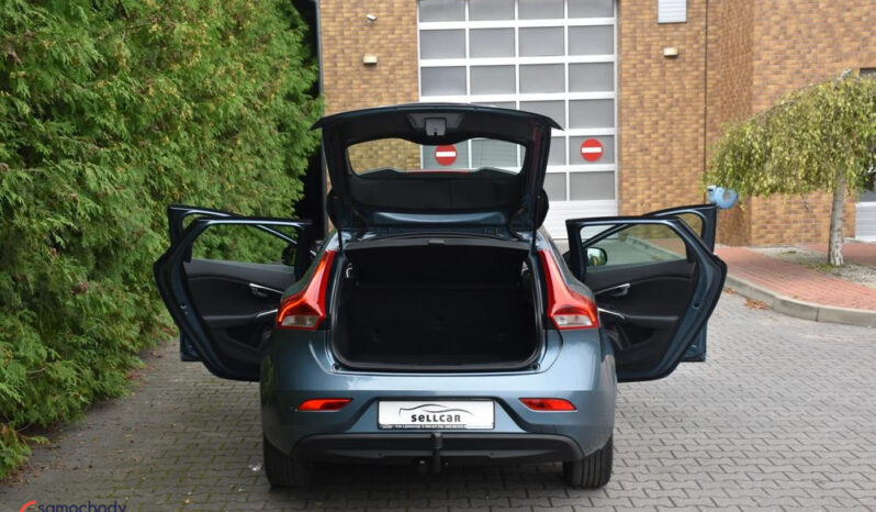 Volvo V40 D2 Momentum full