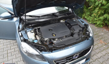 Volvo V40 D2 Momentum full