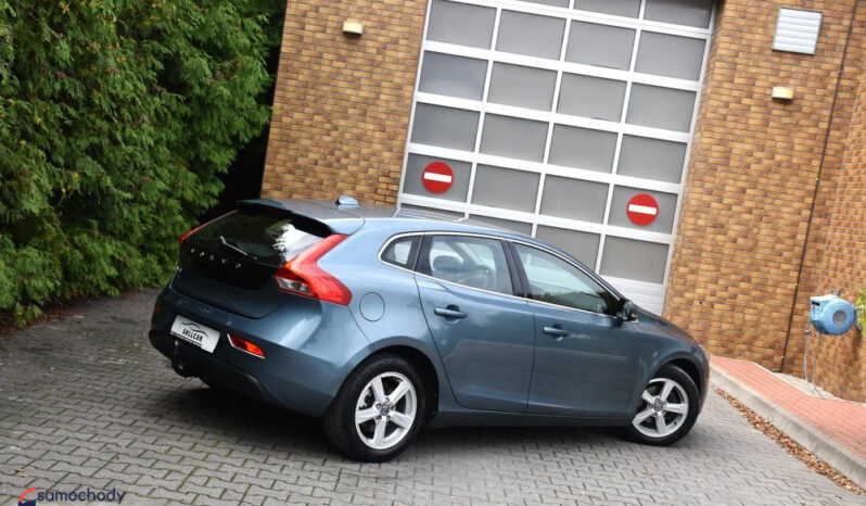 Volvo V40 D2 Momentum full