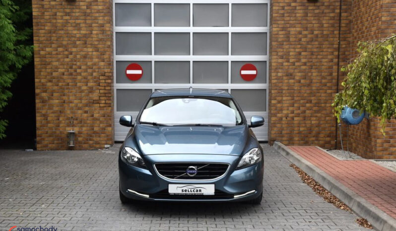 Volvo V40 D2 Momentum full
