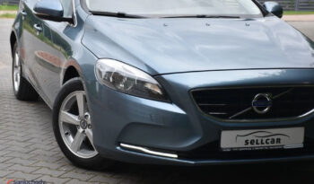 Volvo V40 D2 Momentum full