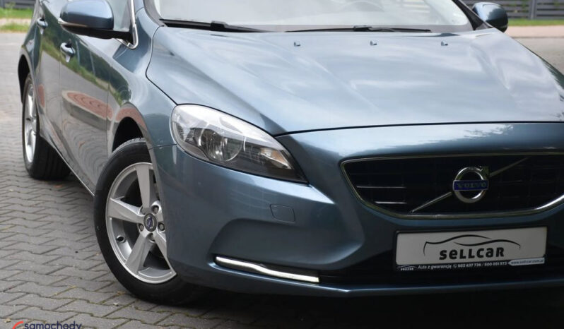 Volvo V40 D2 Momentum full