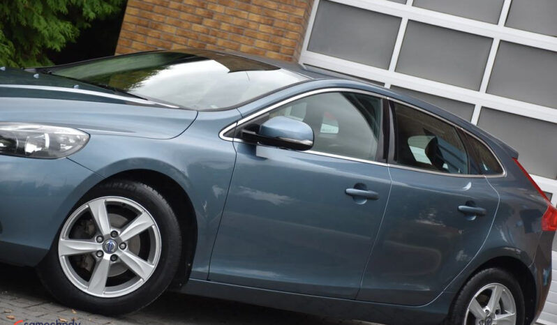 Volvo V40 D2 Momentum full