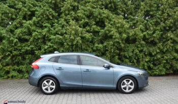 Volvo V40 D2 Momentum full
