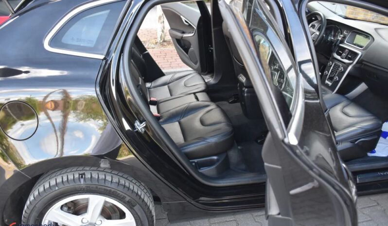 Volvo V40 D2 Drive-E Summum full