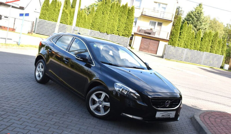 Volvo V40 D2 Drive-E Summum full