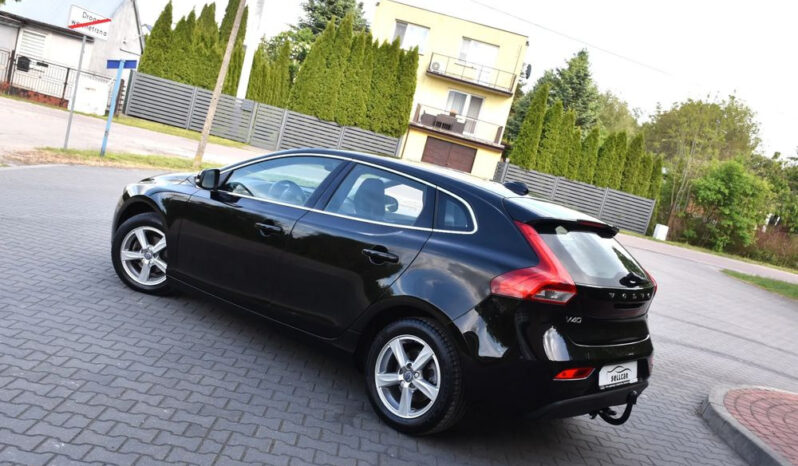 Volvo V40 D2 Drive-E Summum full