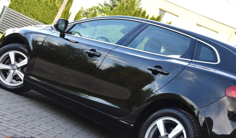 Volvo V40 D2 Drive-E Summum full