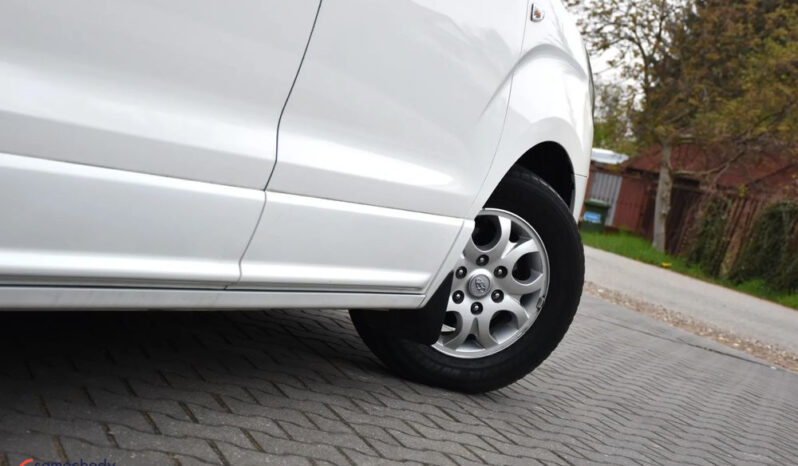 Hyundai H-1 2.5 CRDi Travel Comfort full