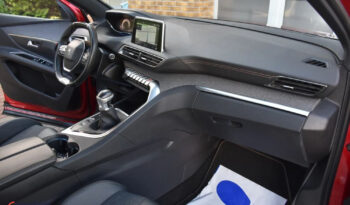 Peugeot 3008 1.5 BlueHDi GT S&S full