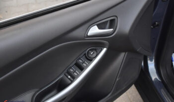 Ford Focus 1.6 TDCi DPF Titanium full