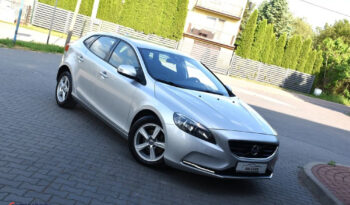 Volvo V40 D2 Momentum full