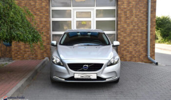 Volvo V40 D2 Momentum full