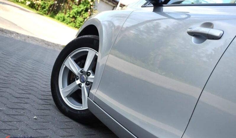 Volvo V40 D2 Momentum full
