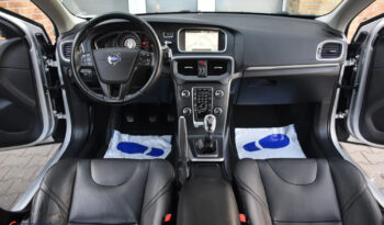 Volvo V40 D2 Momentum full