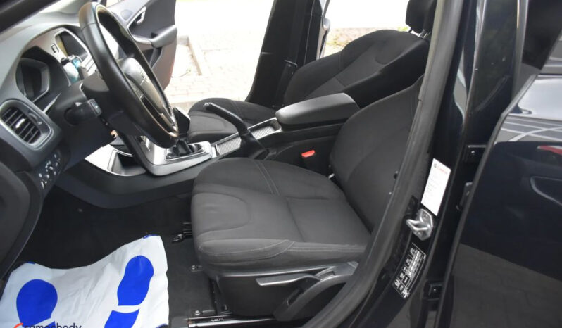 Volvo V40 D3 full