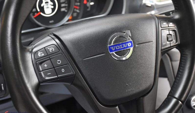 Volvo V40 D3 full