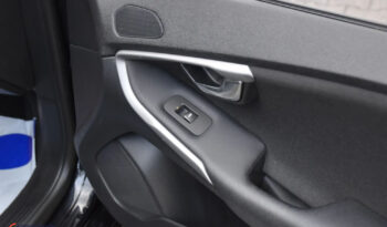 Volvo V40 D3 full
