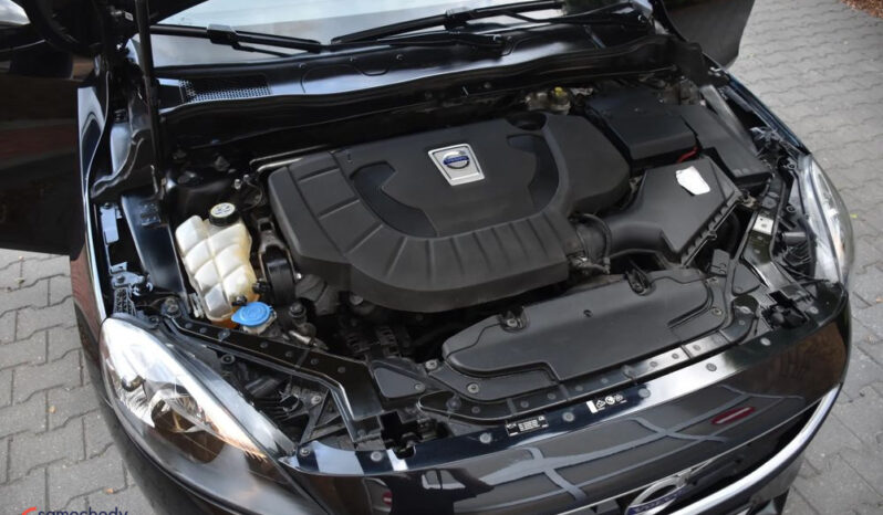Volvo V40 D3 full