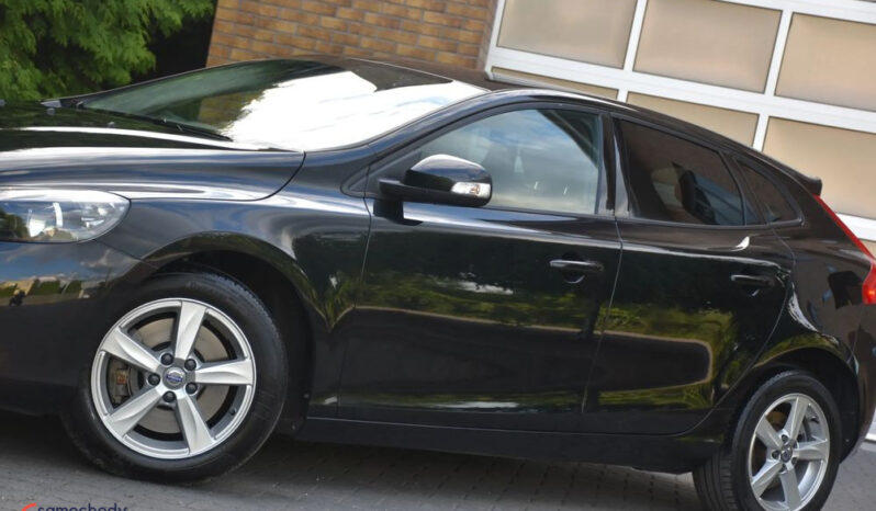 Volvo V40 D3 full