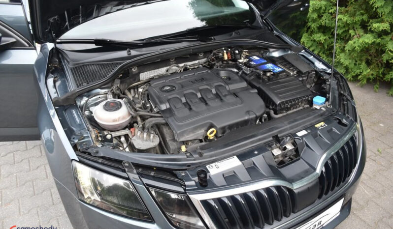 Skoda Octavia 1.6 TDI DSG Style full
